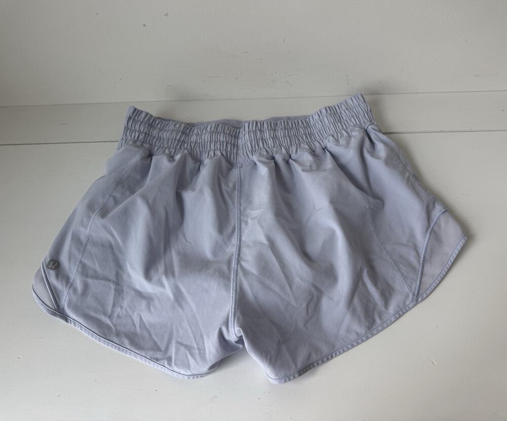 Lululemon Hotty Hot Size 8 High-Rise Lined Short 2.5" Light Blue W7AYYR